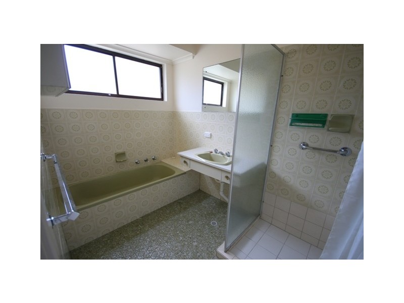 82 FAIRLIE DRIVE, Flagstaff Hill SA 5159