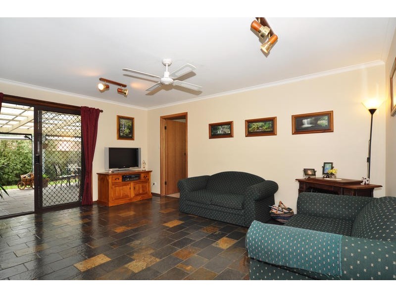 50 DUNALBYN DRIVE, Aberfoyle Park SA 5159