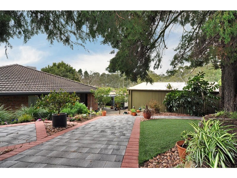 50 DUNALBYN DRIVE, Aberfoyle Park SA 5159