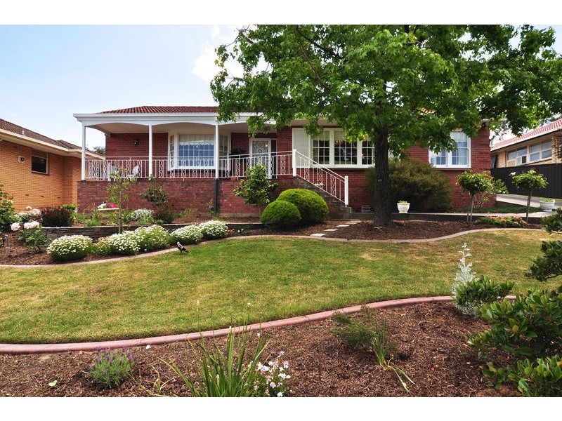 32 RIDGWAY DRIVE, Flagstaff Hill SA 5159