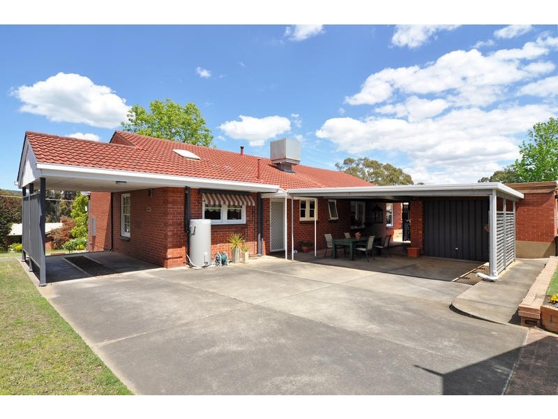 32 RIDGWAY DRIVE, Flagstaff Hill SA 5159