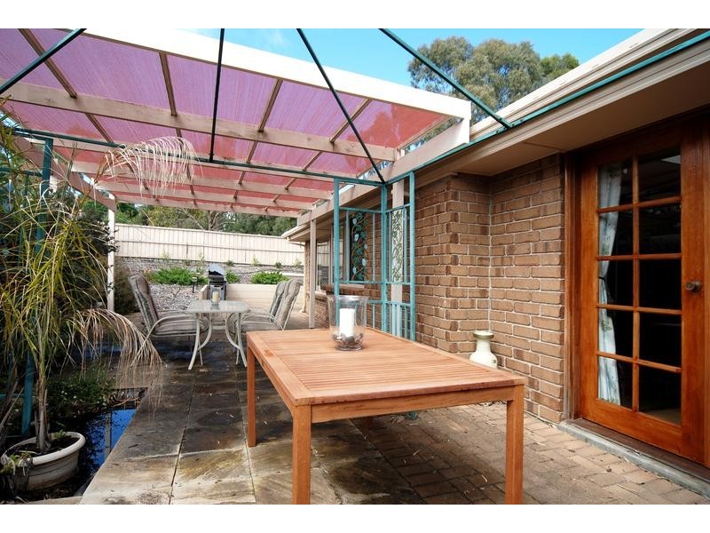 17 Songlark Grove, Flagstaff Hill SA 5159