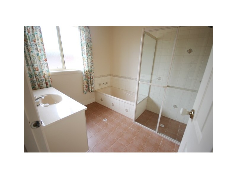 11 AMELIO WALK, Flagstaff Hill SA 5159