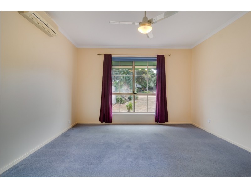 10 Corsair Street, Flagstaff Hill SA 5159