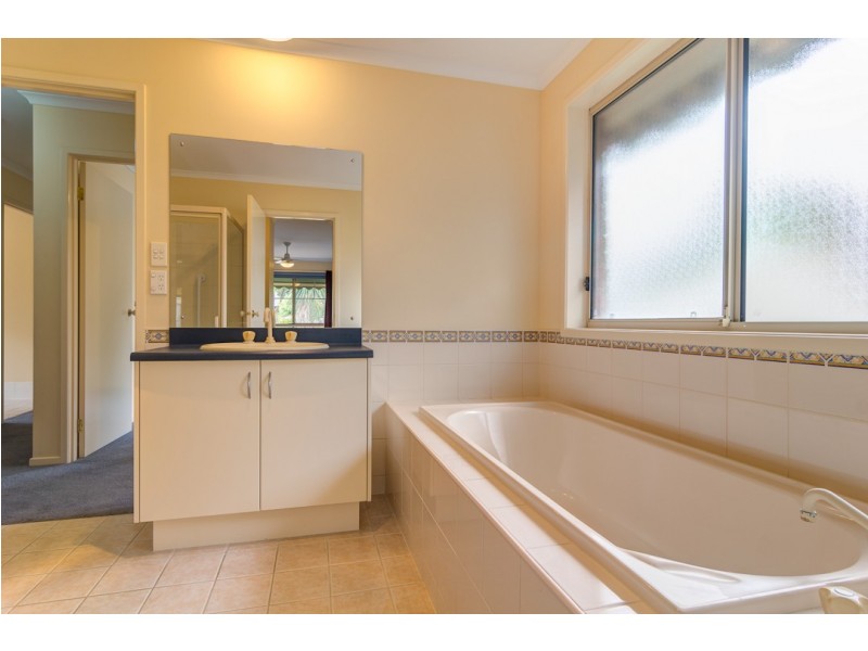 10 Corsair Street, Flagstaff Hill SA 5159