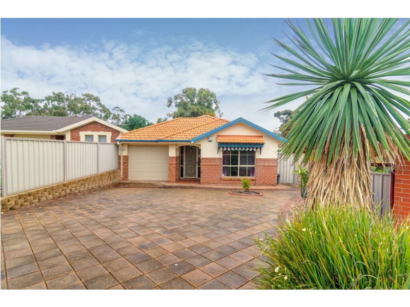 10 Corsair Street, Flagstaff Hill SA 5159