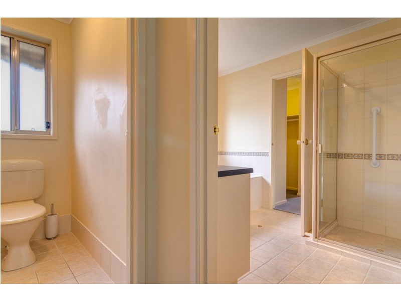 10 Corsair Street, Flagstaff Hill SA 5159