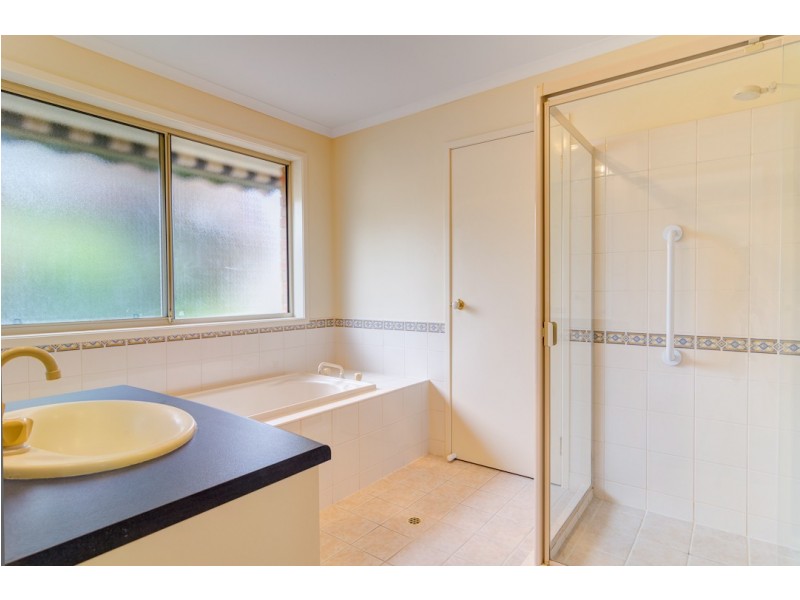 10 Corsair Street, Flagstaff Hill SA 5159