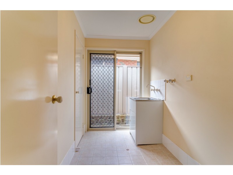 10 Corsair Street, Flagstaff Hill SA 5159