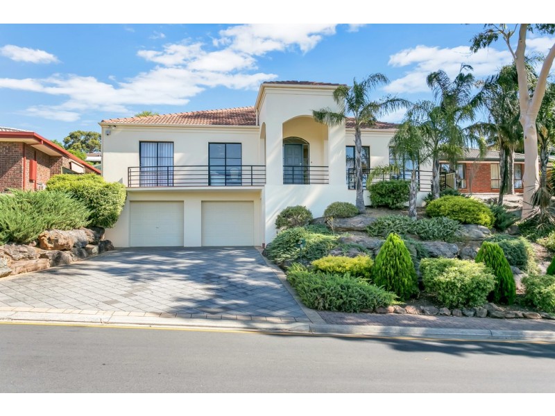 8 Courageous Avenue, Happy Valley SA 5159