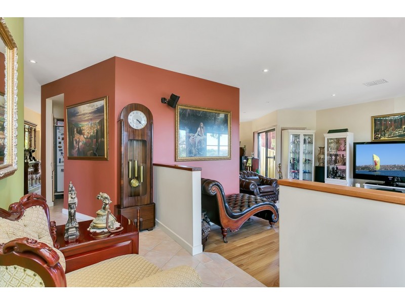 8 Courageous Avenue, Happy Valley SA 5159