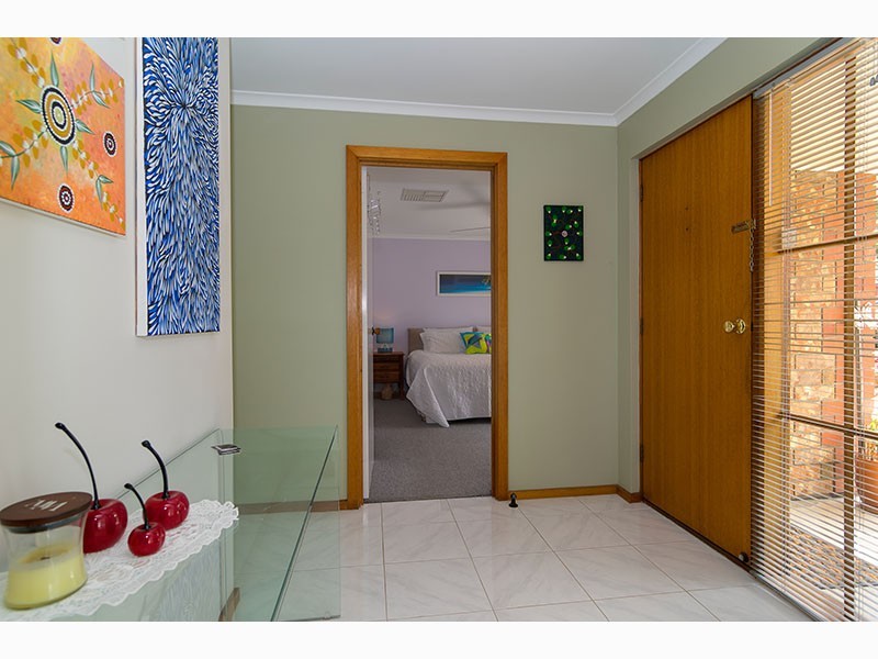 4 Woodcroft Drive, Morphett Vale SA 5162