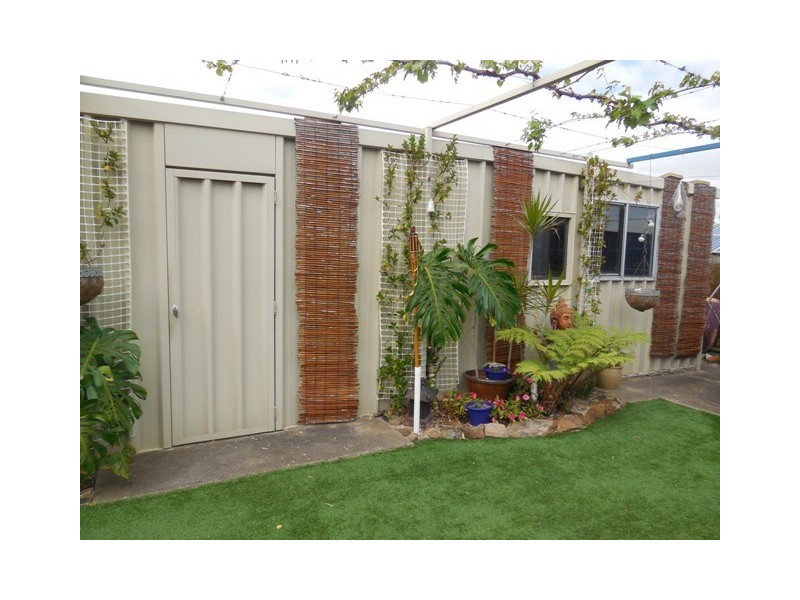 4 Woodcroft Drive, Morphett Vale SA 5162