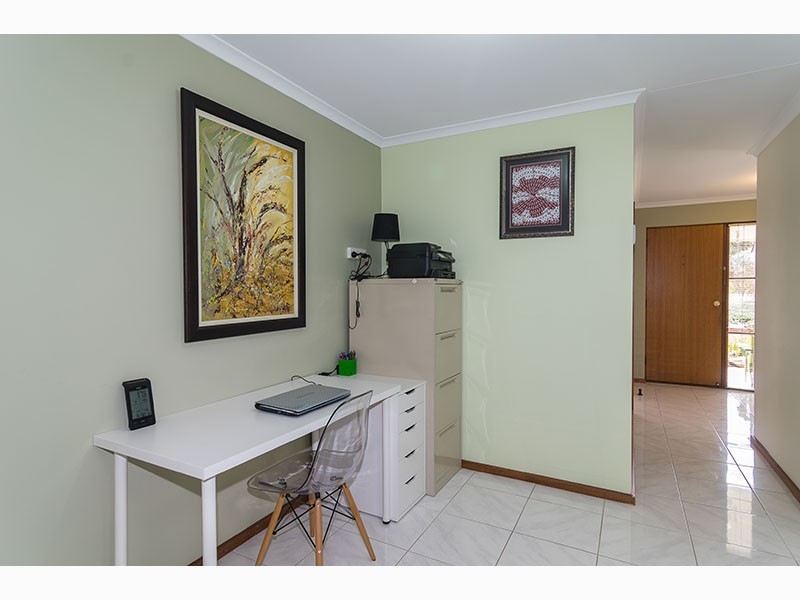 4 Woodcroft Drive, Morphett Vale SA 5162