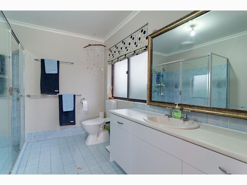 4 Woodcroft Drive, Morphett Vale SA 5162
