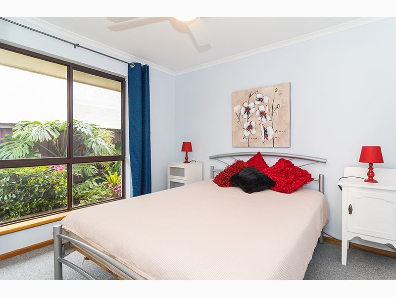 4 Woodcroft Drive, Morphett Vale SA 5162