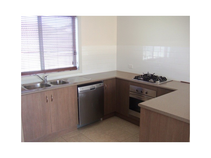 22 FUSCHIA STREET, Huntfield Heights SA 5163