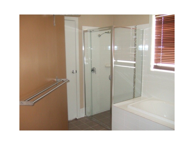 22 FUSCHIA STREET, Huntfield Heights SA 5163