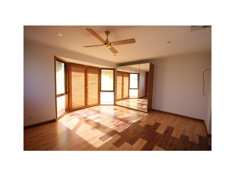 67 YORK DRIVE, Flagstaff Hill SA 5159