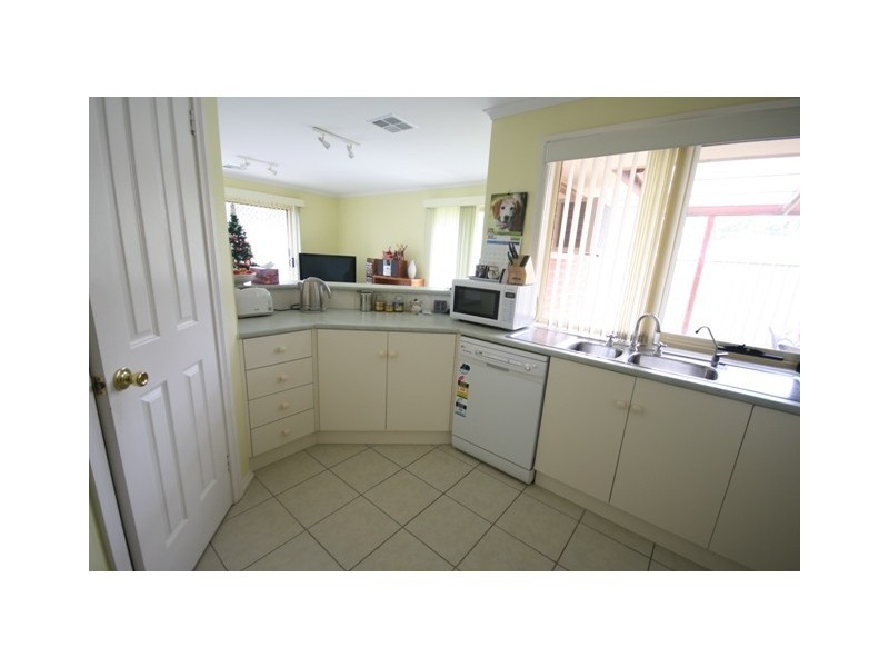 13 LORIKEET GROVE, Flagstaff Hill SA 5159