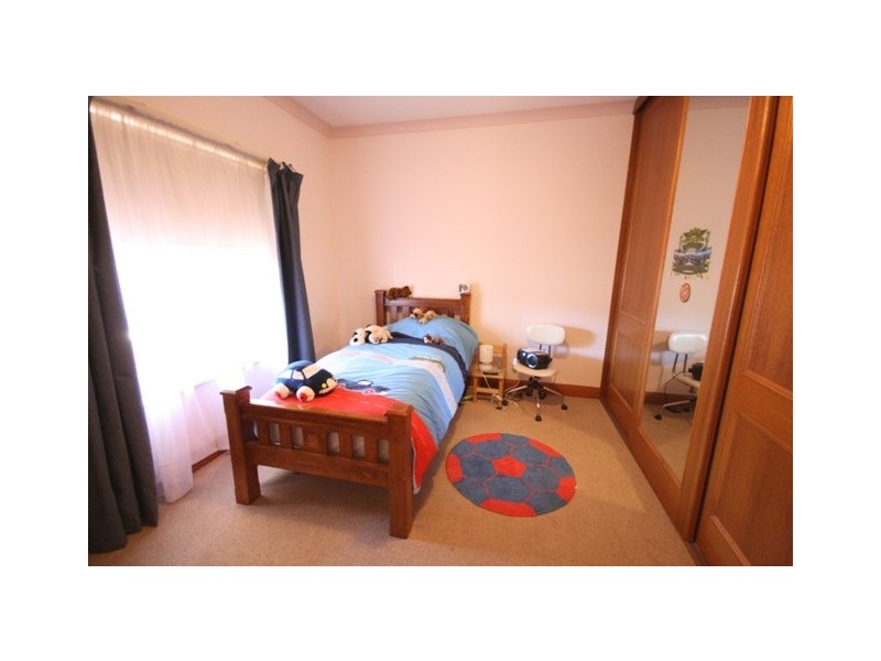 16 ROSELLA CLOSE, Flagstaff Hill SA 5159