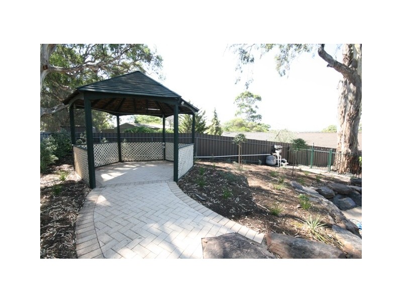 16 ROSELLA CLOSE, Flagstaff Hill SA 5159