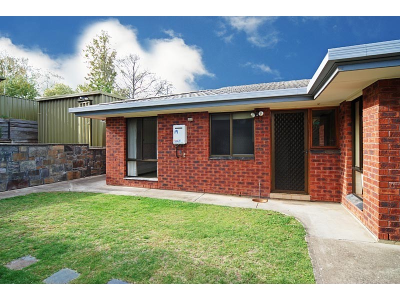 1 Sarepta Court, Flagstaff Hill SA 5159