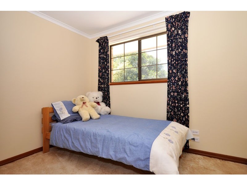 7 DUMPHRIES STREET, Flagstaff Hill SA 5159