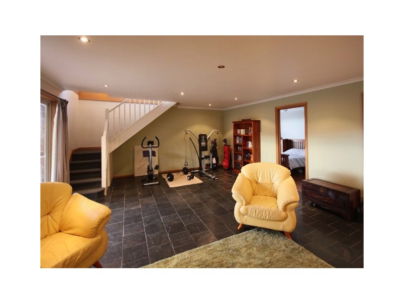 68 SEAVIEW DRIVE, Happy Valley SA 5159