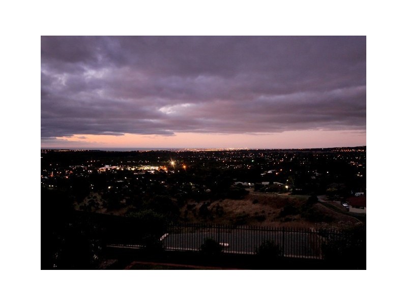 68 SEAVIEW DRIVE, Happy Valley SA 5159