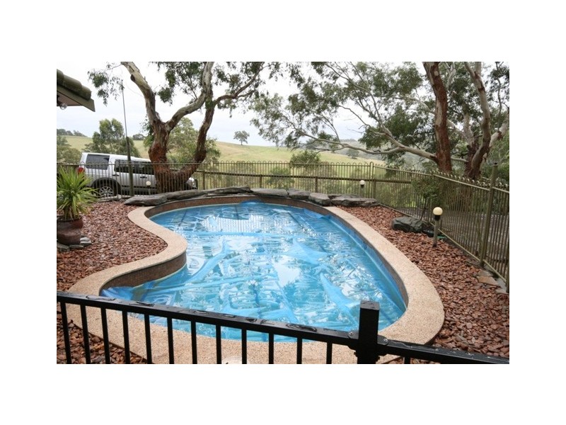 97 CHERRY GARDENS ROAD, Cherry Gardens SA 5157