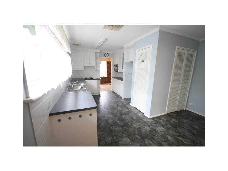 2 ALDERS DRIVE, Happy Valley SA 5159