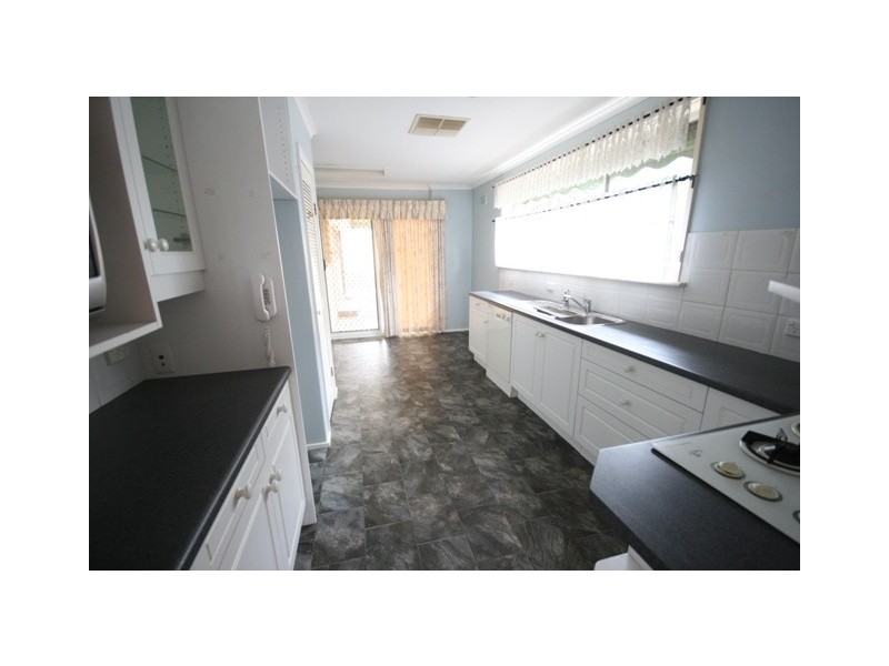 2 ALDERS DRIVE, Happy Valley SA 5159