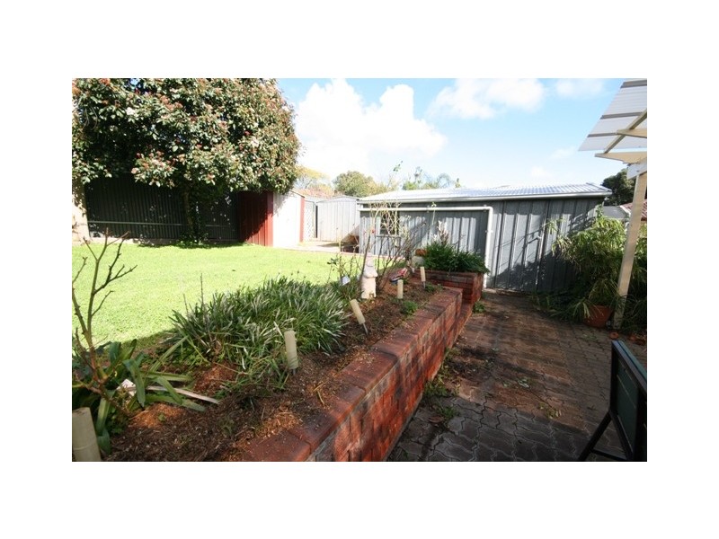 6 ROXANNE AVENUE, Aberfoyle Park SA 5159