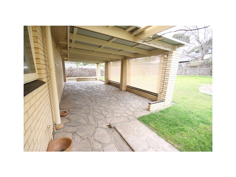 11 FAIRLIE DRIVE, Flagstaff Hill SA 5159