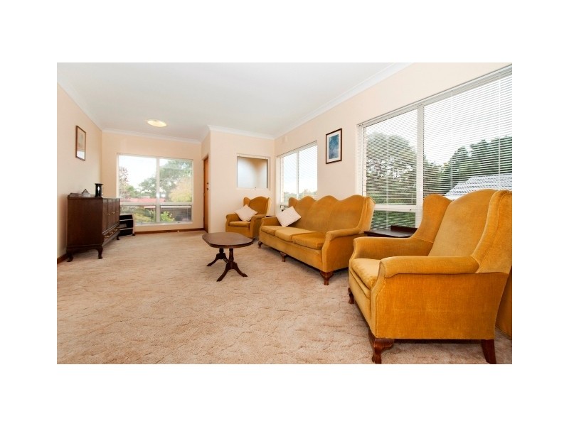 11 FAIRLIE DRIVE, Flagstaff Hill SA 5159