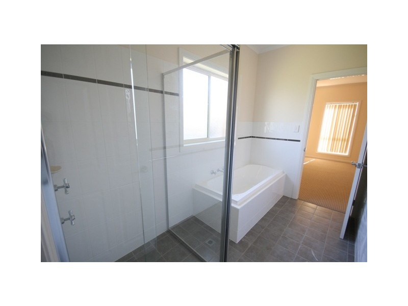 9A and 9B BRUCE STREET, Aberfoyle Park SA 5159