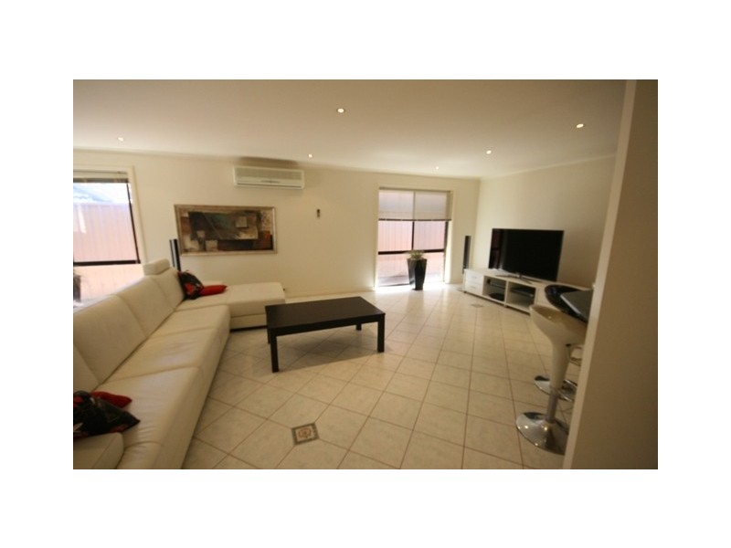 12 HOLLY STREET, O’halloran Hill SA 5158