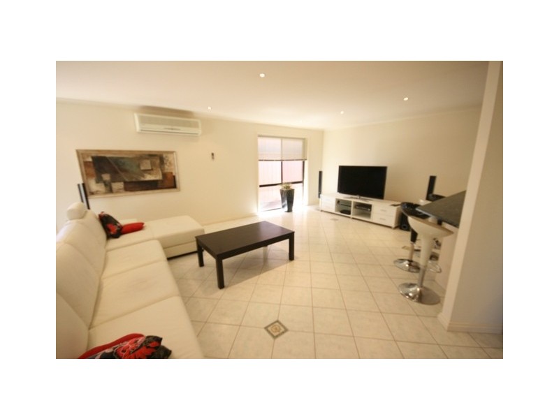 12 HOLLY STREET, O’halloran Hill SA 5158