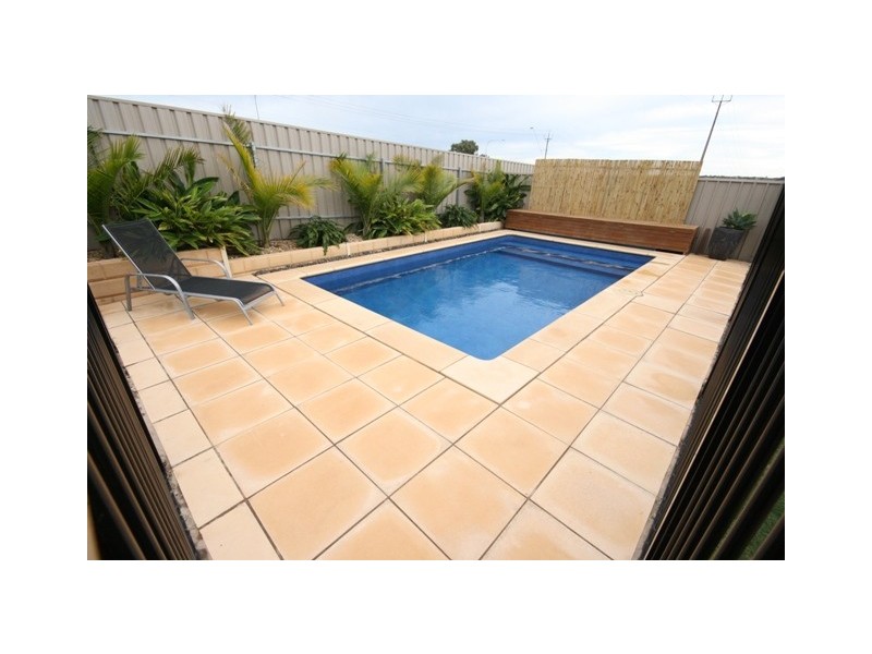 18 Torquay Drive, Seaford Rise SA 5169