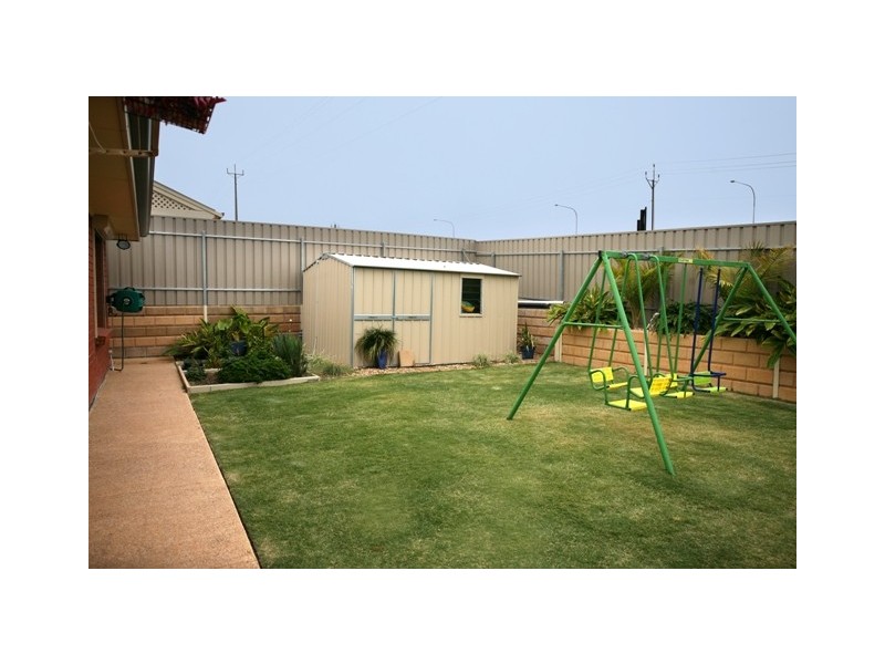 18 Torquay Drive, Seaford Rise SA 5169