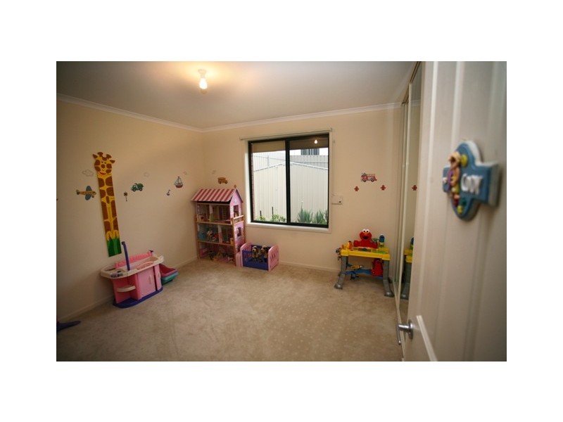 18 Torquay Drive, Seaford Rise SA 5169