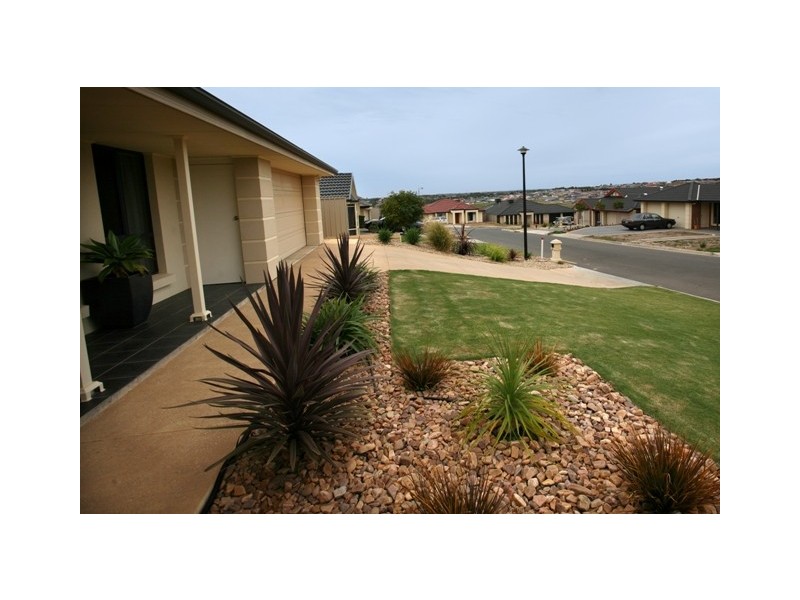 18 Torquay Drive, Seaford Rise SA 5169