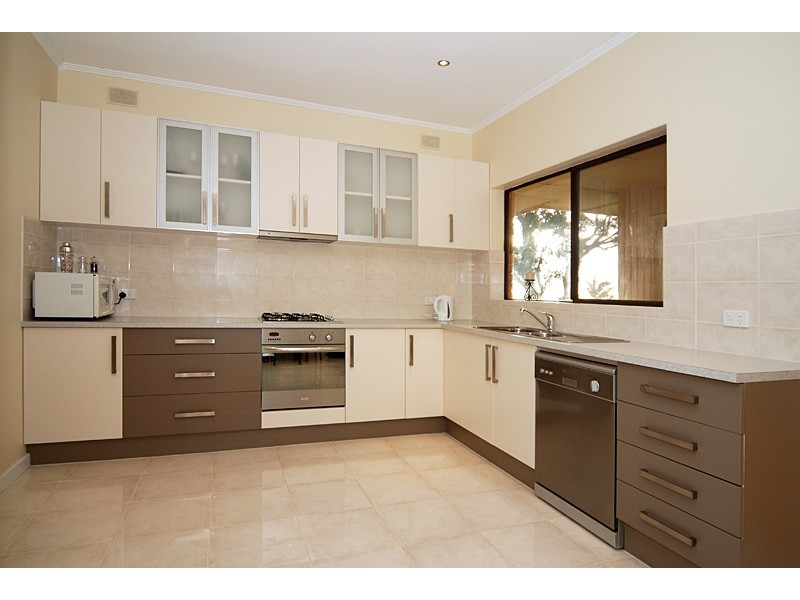 17 ALBERT STREET, Seacliff Park SA 5049