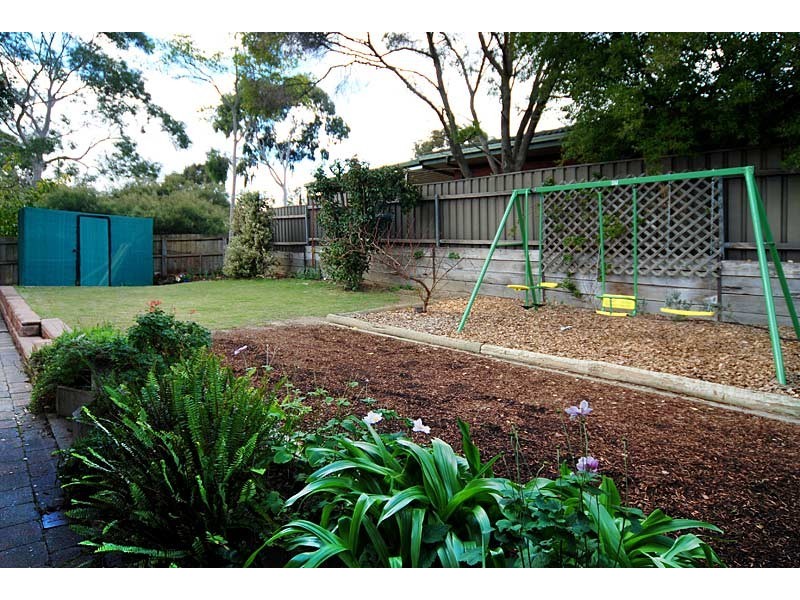 1  Ruby Court, Flagstaff Hill SA 5159