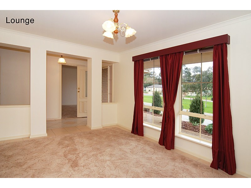 34  Merrivale Drive, Happy Valley SA 5159