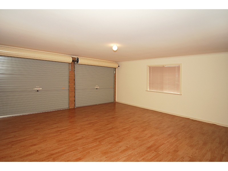 34  Merrivale Drive, Happy Valley SA 5159
