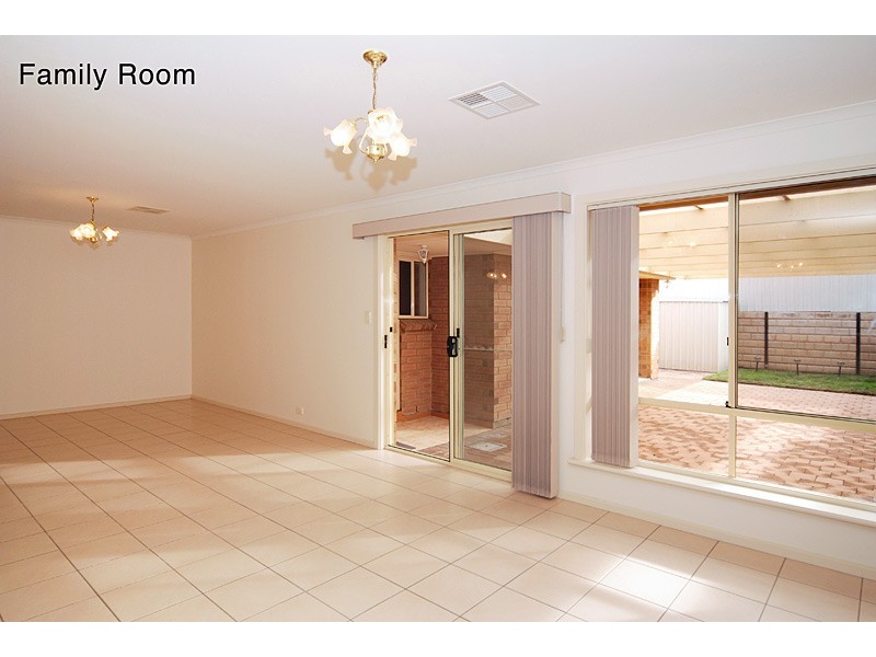 34  Merrivale Drive, Happy Valley SA 5159