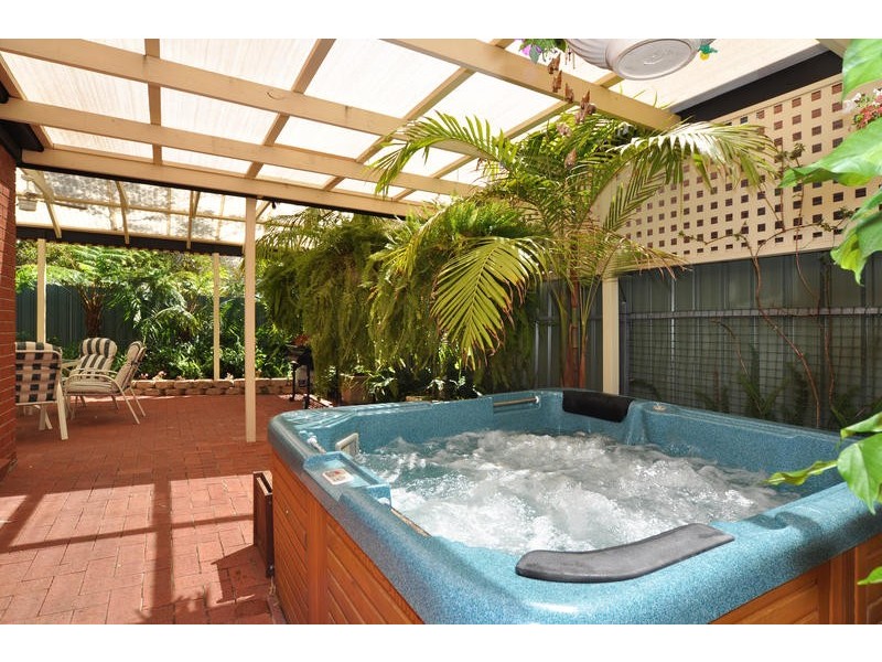 3 Glen Eyre Court, Aberfoyle Park SA 5159