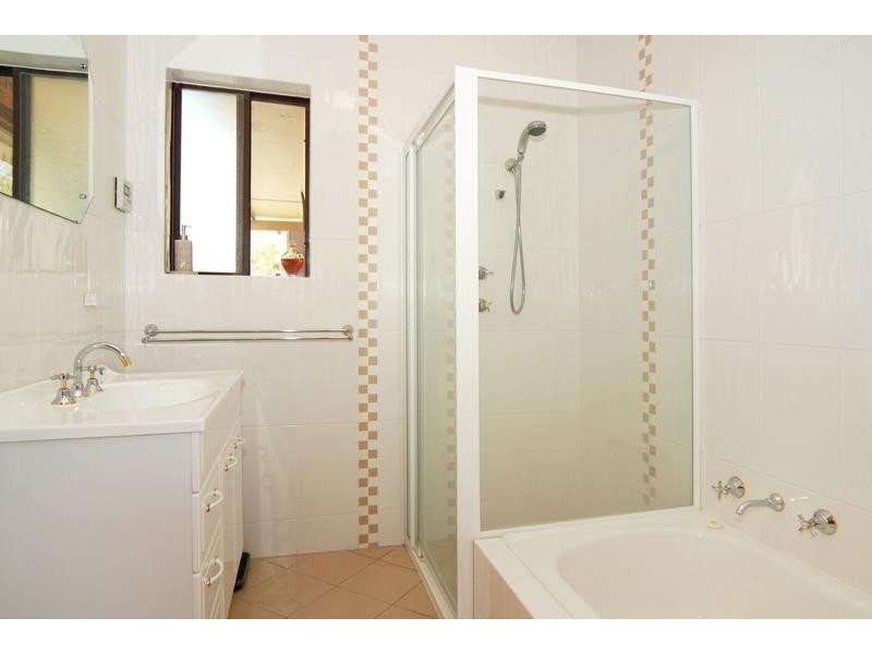 16 Swan Avenue, Happy Valley SA 5159